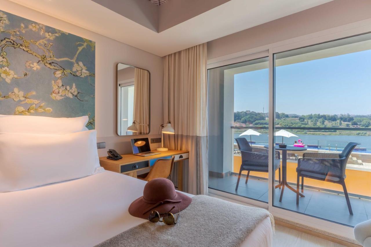 Pestana Douro Riverside - Preferred Hotels & Resorts, Lifestyle Valbom  Exterior photo Deluxe Room with Lake View