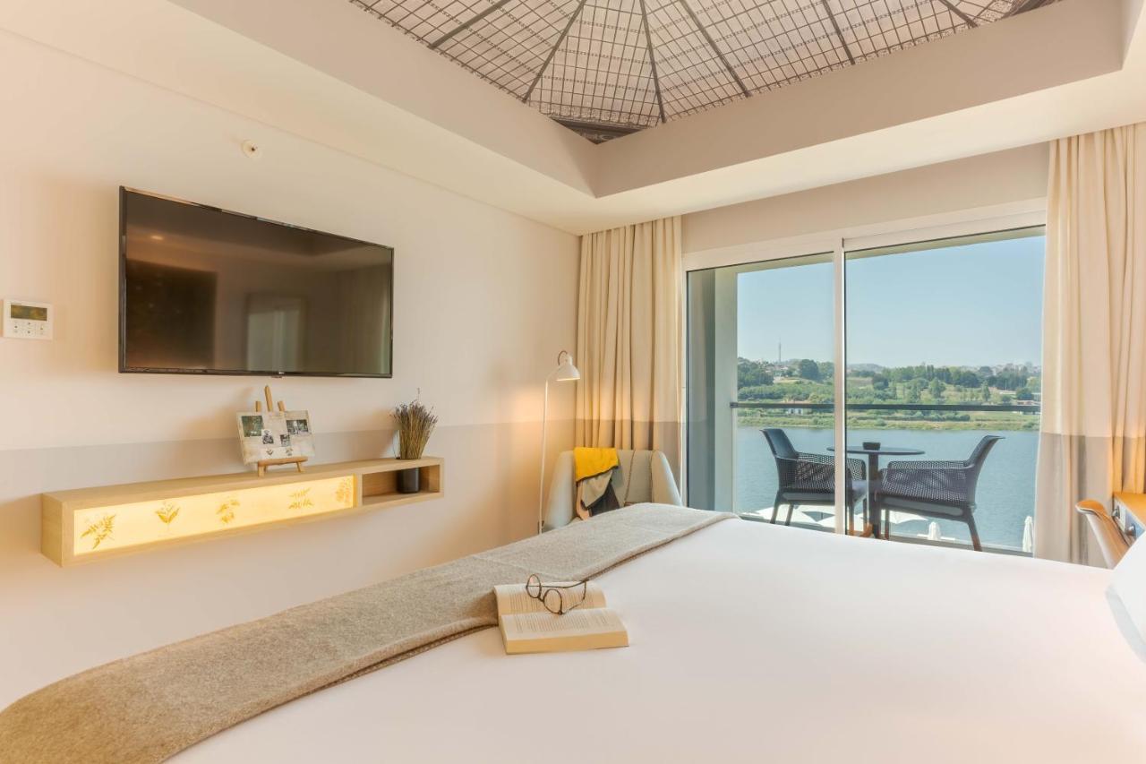 Pestana Douro Riverside - Preferred Hotels & Resorts, Lifestyle Valbom  Exterior photo A room at the hotel