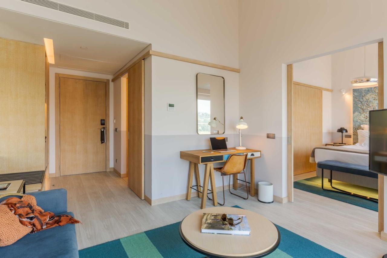 Pestana Douro Riverside - Preferred Hotels & Resorts, Lifestyle Valbom  Exterior photo A room at the hotel